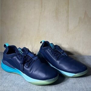 Clove Shoes Healthcare Nursing Sneakers Women Size 11/ Men Size 9.5